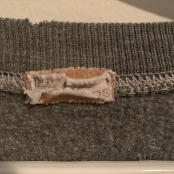 BRANDY MELVILLE distressed crop alien sweater - Picture 4 of 4